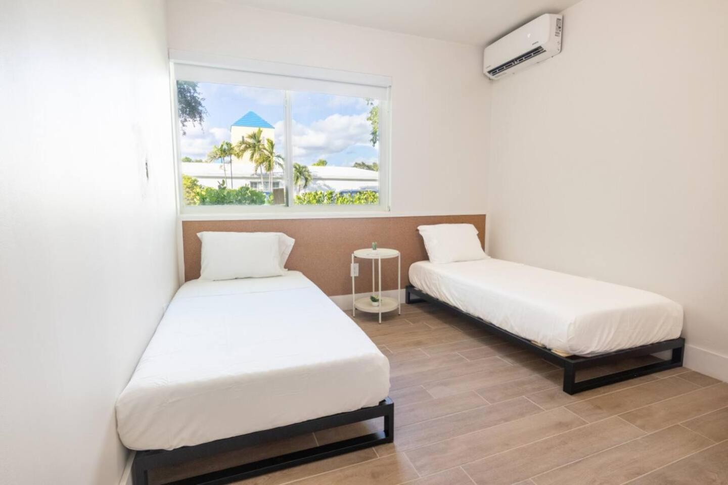 Stylish 2Bed Apartment El Portal Miami Eksteriør billede